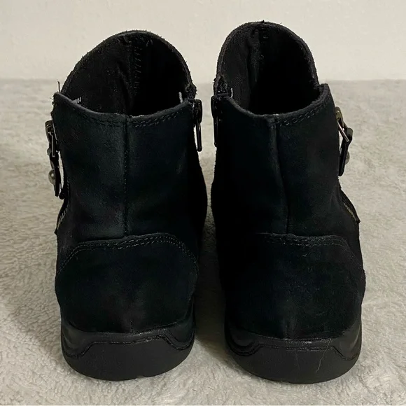Clarks Christine Sway Black Suede Ankle Boots Women’s Size 7M Dual Zippers - Picture 5 of 10